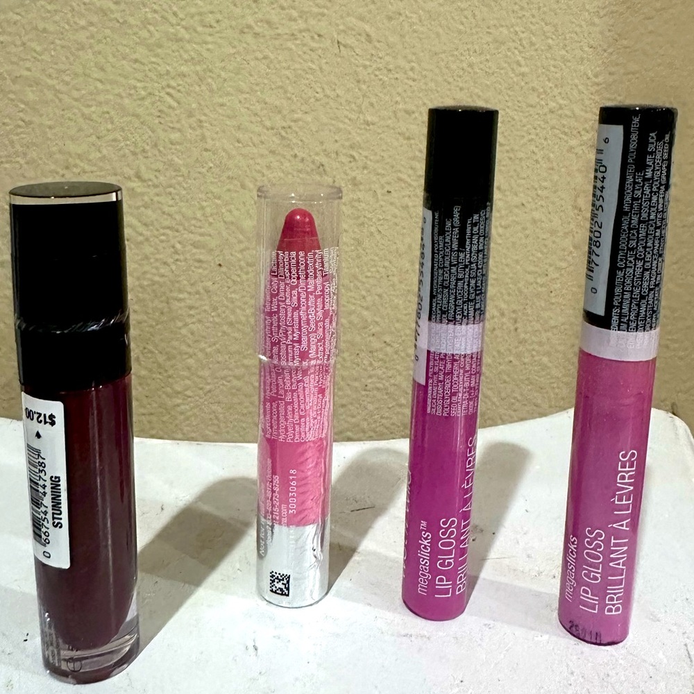 ✨Brand new lipgloss bundle✨